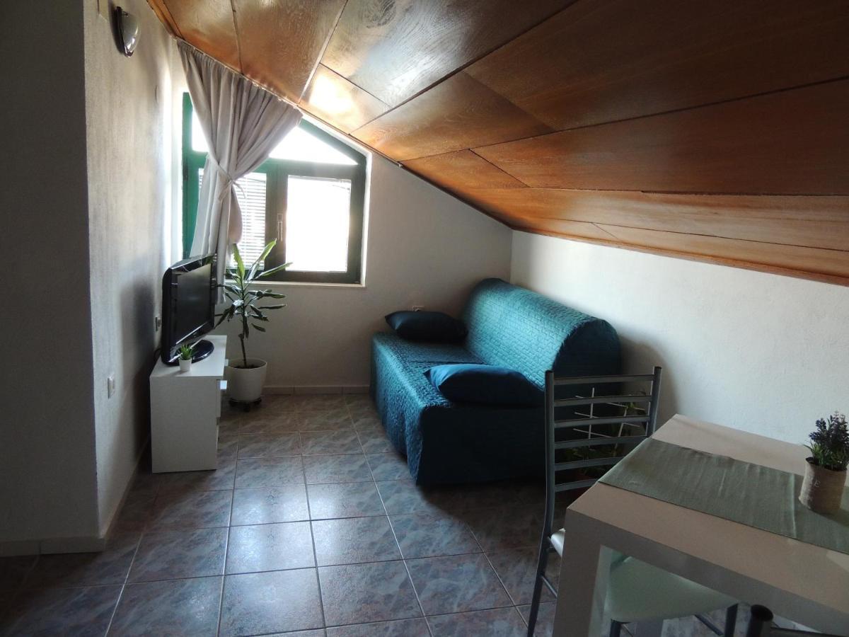 Apartments Suljic - Cash Only Property Stari Grad  Eksteriør bilde