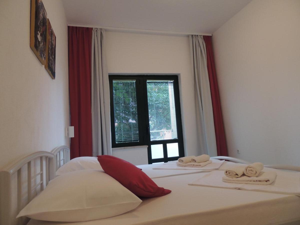 Apartments Suljic - Cash Only Property Stari Grad  Eksteriør bilde