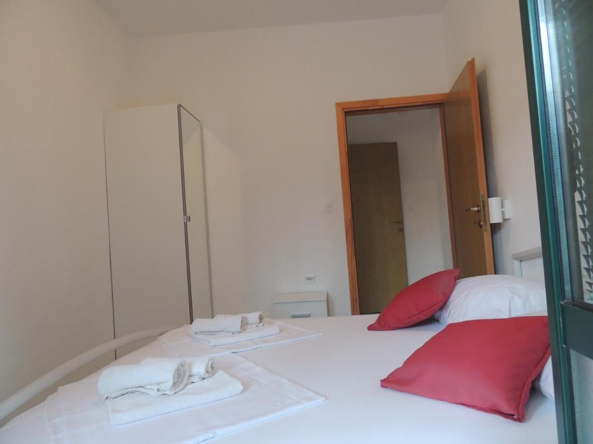 Apartments Suljic - Cash Only Property Stari Grad  Eksteriør bilde