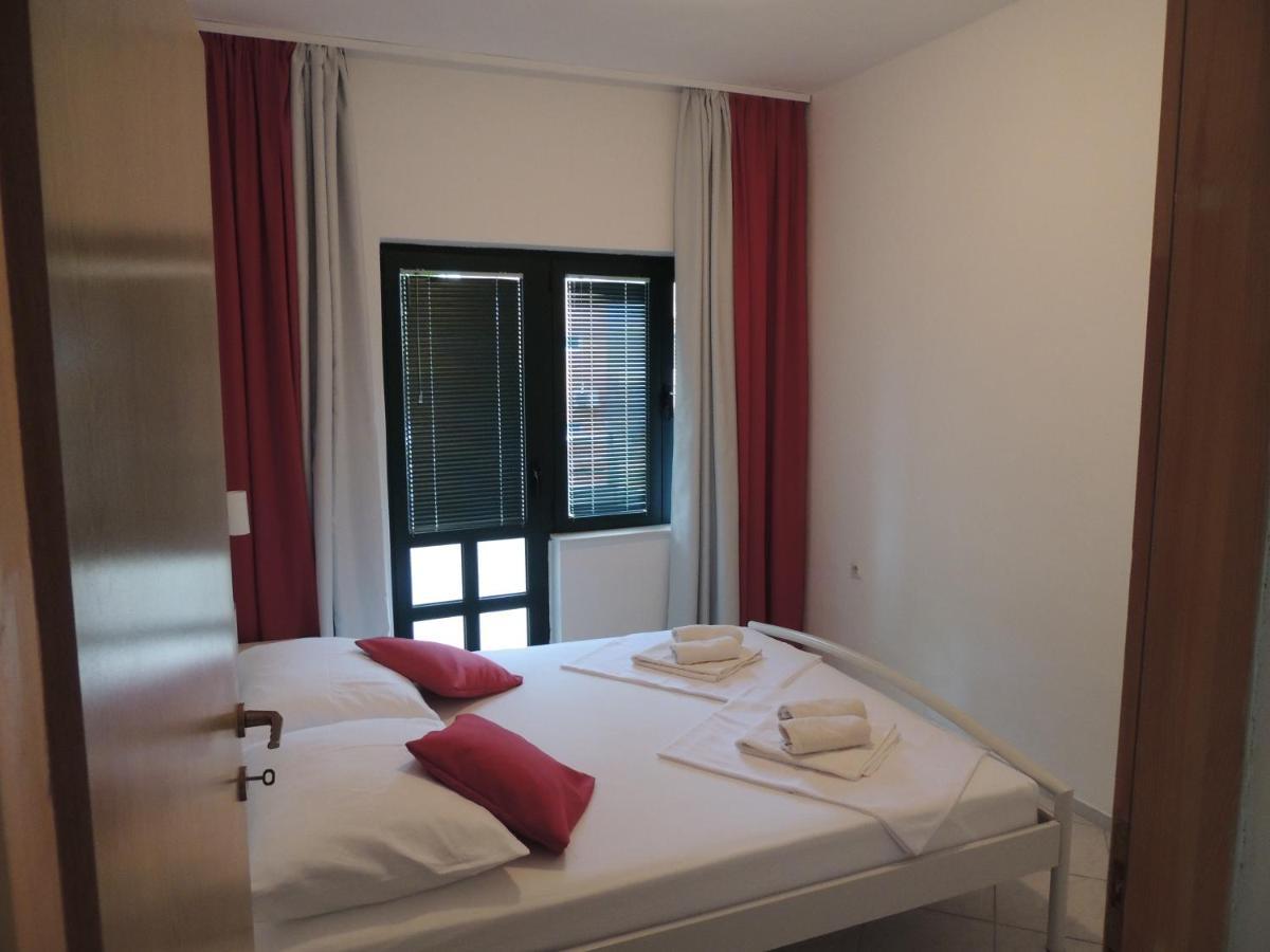 Apartments Suljic - Cash Only Property Stari Grad  Eksteriør bilde